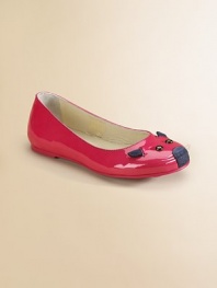 Utterly enchanting patent leather ballerina flats with mouse detail adds an adorable touch to any outfit.Slip-onPatent leather upperLeather liningRubber solePadded insoleImported