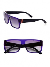 These colorful, plastic frames are fun and fresh. Available in grey with grey gradient lens or violet with smoke gradient lens. Logo temples100% UV protectionImported
