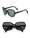 Retro chic style with this plastic frame. Available in black with gray polarized lens. 100% UV protection Imported 