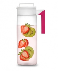 Pour, store and more! This airtight BPA-free AcraGlass jug is perfect for preparing your favorite beverages and keeping them fresh in the fridge. The spill and leak proof design makes pouring of hot and cold beverages a breeze.