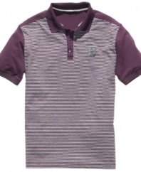 Follow the lines toward this cool classic with an eye to the street. This Sean John polo shirt is the perfect remix.
