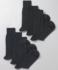 Pair up. This 3 pack of Nautica classic crew socks is made for your active lifestyle.
