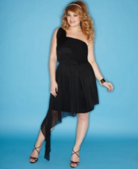 Get a look fit for a goddess with Ruby Rox's one-shoulder plus size dress, punctuated by an asymmetrical hem.