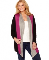 Add a cozy layer to your look with Cable & Gauge's long sleeve plus size cardigan, featuring an on-trend colorblocked design.