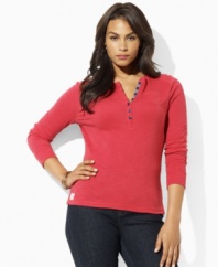 This plus size Lauren by Ralph Lauren shirt is a modern take on the classic Henley, crafted with an extended buttoned placket and rendered in soft slub cotton.