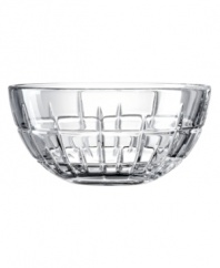 Create a stir with the classic linear cut and striking crystal elegance of the Cocktail Party nut bowl. For a touch of luxe Lauren Ralph Lauren style with even the simplest snacks.