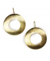You'll have these hammered hoops in heavy rotation before you know it. Frontal orbit earrings by Jones New York crafted from gold-plated mixed metal. Approximate drop: 1 inch.