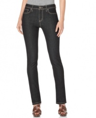 DKNY Jeans' petite jeans feature a stylish black wash and white topstitching. The skinny-leg style will look great with all of your tunics and sweaters.