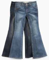 Take a break from the skinnies and vary her denim wardrobe with these flare jeans from Epic Threads.