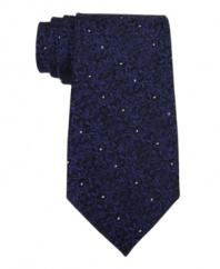 An intricate design adds appeal to this Calvin Klein tie that's still simple enough to go well with almost any outfit.