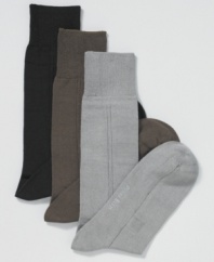 Treat your feet to the same elevated style as you do the rest of your professional wardrobe with these socks from Perry Ellis.