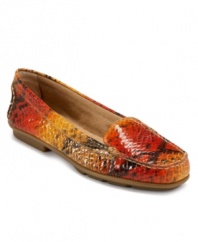 The Aerosoles Nu Day Flats work day in and day out with their classic moc-inspired cut and trendy exotic print.