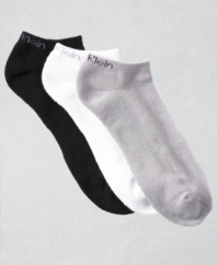 Falling discretely below the ankle, this comfy padded sock is a stylish solution for the active guy. Style ACC371.