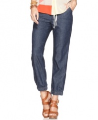 Elastic cuffs and a cropped silhouette give these petite jeans by DKNY Jeans modern attitude. Wear with a colorful loose blouse and a stack of bangles for laid-back polish.