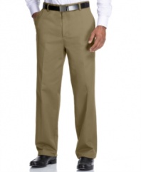 Cool, comfortable and perfect for the confident go-getter, these flat front Dockers dress pants effortlessly complement all the looks in your Monday through Friday rotation. (Clearance)