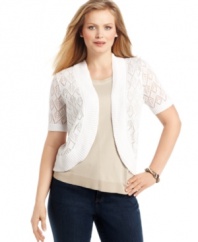 Add an airy layer to your spring/summer style with AGB's short sleeve plus size cardigan, crafted from a crocheted knit.