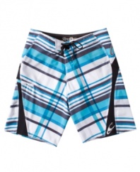 Go all out with these moody graphic board shorts from O'Neill.