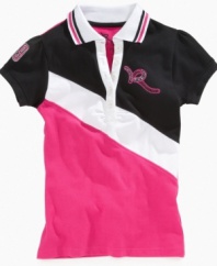 Sport a sweet style. Colorblocking on this polo shirt from Rocawear makes this top really pop.