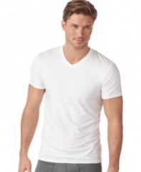 This Original Series v-neck t-shirt from Under Armour® is Engineered to perform when you need it most.