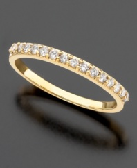 Brilliant reflections, all in a row. This beautiful ring features round-cut diamonds (1/4 ct. t.w.) set in 14k gold.