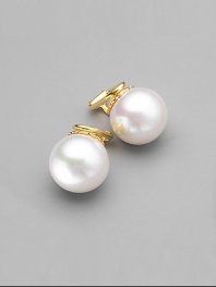 Nothing could be simpler or lovelier than a single white pearl with convenient clip-on styling. 14mm organic man-made pearls 14k gold vermeil Clip-on back Made in Spain