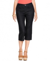 These slimming petite cropped jeans by Style&co. are a perfect base for all your summer outfits! Pair it with stylish wedges for a great look. (Clearance)