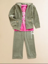 Snap flap pockets and embroidered posies give her favorite hoodie a fresh, new look.Hooded jacket Front zipper with logo pull Snap flap pockets Long sleeves Rib knit cuffs and bottom band Back embroidered logo 80% cotton/20% polyester Machine wash Imported