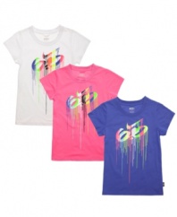 Picture perfect! She'll be inspired to be creative in this colorful graphic tee shirt from Nike 6.0.