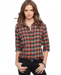 Don this trusty plaid shirt with your favorite jeans for a cool and classic look that you can depend on!