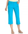 Complete your casual, warm-weather look with Style&co.'s petite cargo capris  -- get them for a great price, too!