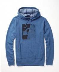 Layer up your casual look with this pullover hoodie from Quiksilver.