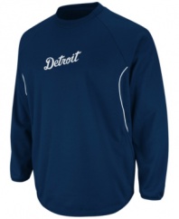Step up to the plate. Send some positive energy to your favorite team in this sweet Detroit Tigers MLB fleece with Therma Base technology from Majestic.