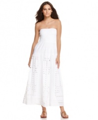 Casually captivating, MICHAEL Michael Kors petite maxi dress spells summer. Wear with jeweled flats for a breathtaking vacation look or for an al fresco dinner date.