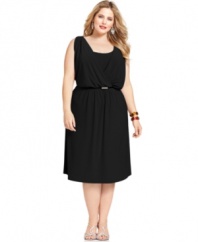 Jones New York defines easy elegance with this plus size dress, featuring a beautiful blouson-style drape at the bodice and a skinny belt to cinch the waist.