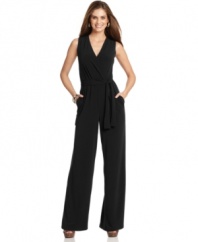 This luxe-looking petite jumpsuit from NY Collection is all about relaxed glamour -- try it with an armful of bangle bracelets or a dramatic pendant necklace!