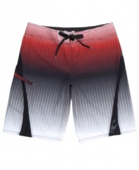 No illusions here. You'll keep cool and comfortable all day in these eye-catching board shorts from O'Neill.