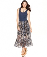 An elegant print and airy chiffon fabric combine to create a unique skirt from Cha Cha Vente! Dress it up with heels or wear casually with flat sandals for another look.