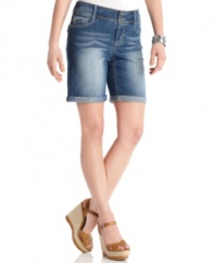A perfectly-faded blue wash and cuffed hems make Style&co.'s petite jean shorts a perfect choice for the warm weather ahead! (Clearance)