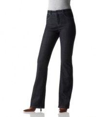Look your slimmest in these Style&co. boot cut petite jeans, featuring a special tummy-smoothing panel at the front.