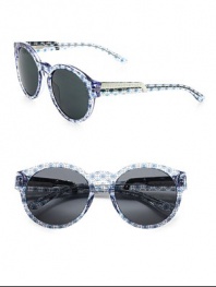 Following the brand's green initiatives, this sustainable design uses raw materials that stem from natural origins, yet retains its chic style with a print to match the Summer 2012 collection. Available in blue with grey gradient lens. Metal logo temples100% UV protectionImported
