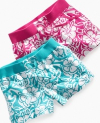 A bit of paradise. She'll love the tropical feel of these comfy floral shorts from So Jenni. (Clearance)