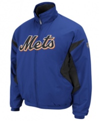 Line drive. Head straight into style, comfort and solid team spirit with this New York Mets MLB jacket featuring Therma Base technology from Majestic.
