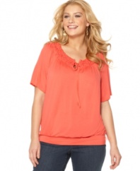 For a delightful weekend look, pair Cable & Gauge's short sleeve plus size top with your favorite jeans.