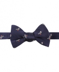 Nail that East coast prepster style with this iconic bowtie from Tommy Hilfiger.