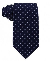 Fortune favors the bold. Complete any tailored look with this pronounced geometric tie from Tommy Hilfiger.