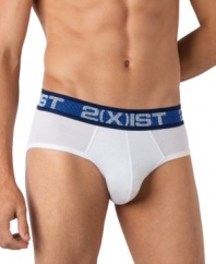No more lines. These no-show briefs from 2(x)ist are perfect for keeping a clean look.