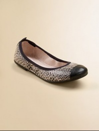 A stylish snakeskin print and leather cap toe take this classic ballet flat up a notch.Slip-onLeather and yanera fabric upperLeather liningRubber solePadded insoleImported