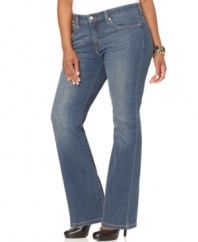 Look fabulous in Levi's boot cut plus size jeans, featuring a built-in control panel for a flawless fit.