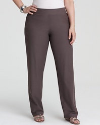 Embrace effortless summer style with these Eileen Fisher Plus pants, flaunting a clean, roomy silhouette for an easy fit.