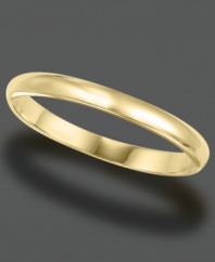 A delicate ring of 14k gold: timeless sophistication and endless grace in the perfect everyday band. Size 8.5-13.